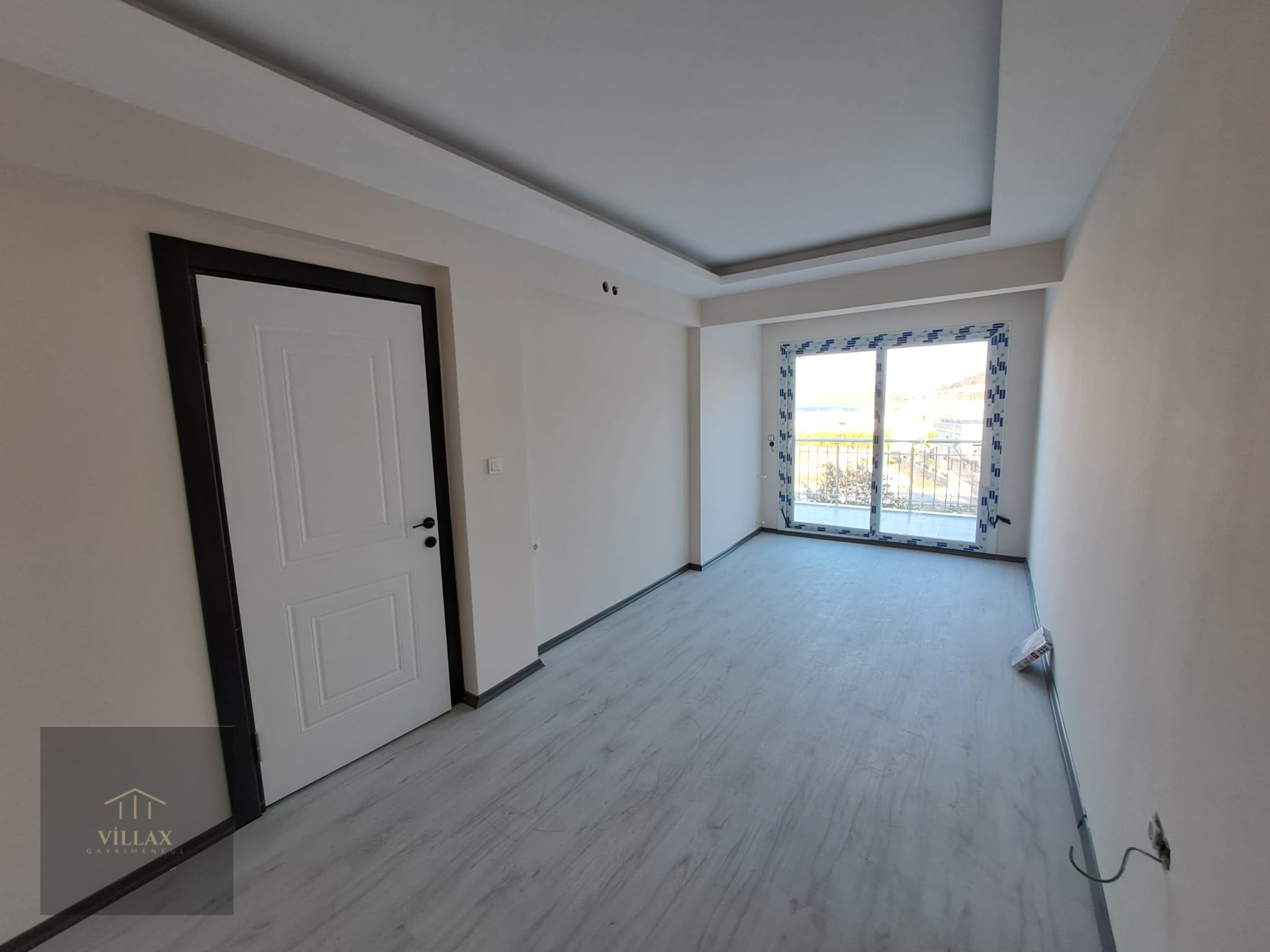 Yeni foça satılık villa deniz kenarı