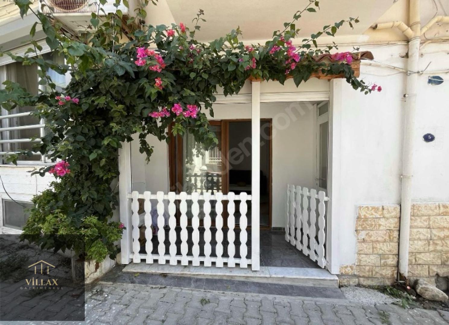 VİLLAX'tan FOÇA MERKEZDE SATILIK MASRAFSIZ DAİRE